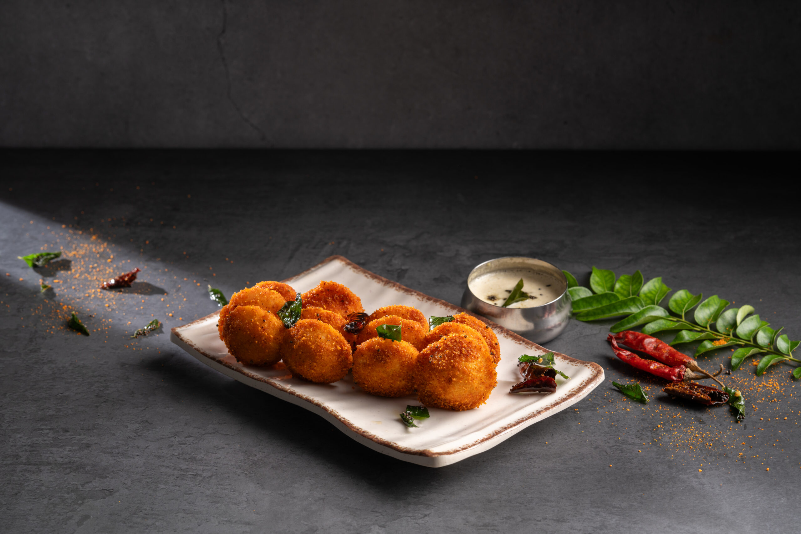 Podi idli with coconut chutney